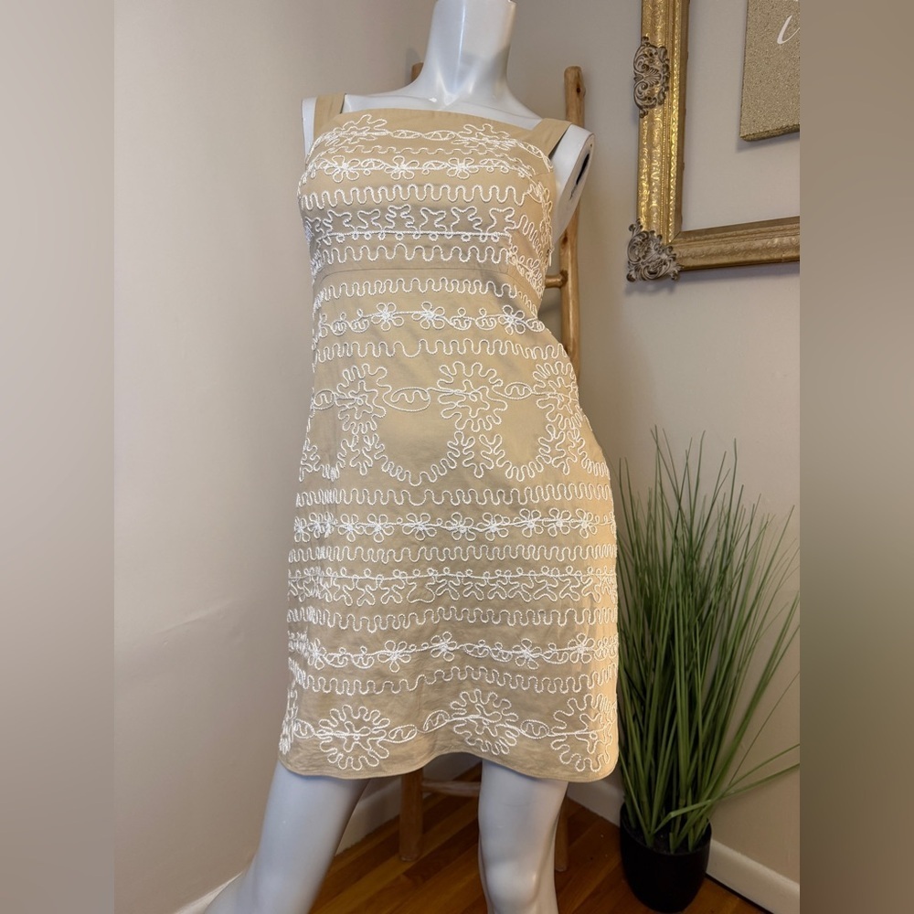 LILY PULITZER DAISY FLORAL CROCHET CHAIN TAUPE/TAN WHITE SIZE 4